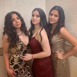 Meet your Posher, Perla